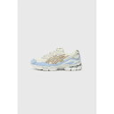 アシックス レディース スニーカー シューズ GEL NYC UNISEX - Trainers - cream/cloud grey