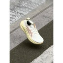 アシックス メンズ サンダル シューズ GEL NIMBUS 27 - Road running shoes - white/fawn