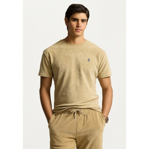 ラルフローレン メンズ Tシャツ トップス CLASSIC FIT TERRY T-SHIRT - Print T-shirt - coastal beige ラルフローレン メンズ Tシャツ トップス CLASSIC FIT TERRY T-SHIRT - Print T-shirt - coastal beige