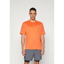 アンダーアーマー メンズ バスケットボール スポーツ TECH UTILITY - Sports T-shirt - fire/castlerock/white
