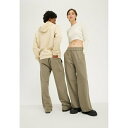 ユアターン メンズ サンダル シューズ UNISEX - Tracksuit bottoms - grey