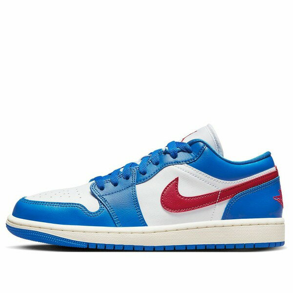 ■ブランド Air Jordan(ジョーダン)■商品名 (WMNS) Air Jordan 1 Low 'Sport Blue Gym Red' DC0774-416■色 SPORT BLUE/GYM RED-WHITE-SAIL■サイズ サイズ US_W_10 ■表記の日本サイズは参考サイズとなります。実際のサイズとは前後する可能性がございます。 ■海外からお取り寄せ商品となりますので、お届けまで2週間〜3週間お時間頂いております。 ■返品・交換の対象外となっております。 ■店内全品【送料無料】です！（※沖縄・離島は別途送料3,300円がかかります） サイズ別価格表 (サイズをクリックして商品ページに飛んでください) サイズ 価格 US_W_5 40,800円 US_W_5.5 41,800円 US_W_6 40,800円 US_W_6.5 48,800円 US_W_7 50,800円 US_W_7.5 40,800円 US_W_8 59,800円 US_W_8.5 60,800円 US_W_9 56,800円 US_W_9.5 71,800円 US_W_10 69,800円 US_W_10.5 47,800円 US_W_11 49,800円 US_W_11.5 54,800円 US_W_12 46,800円