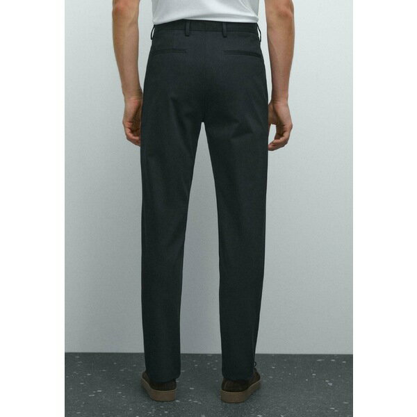 マッシモ ドゥッティ メンズ カジュアルパンツ ボトムス SLIM FIT - Chinos - black