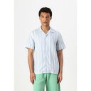 トミー ヒルフィガー メンズ サンダル シューズ STRIPED CAMP COLLAR SHIRT - Shirt - breezy blue/ivory petal