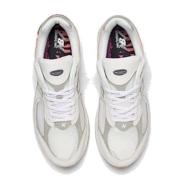 New Balance ニューバランス メンズ スニーカー Beige/Olive Green/Rusty Red 【New Balance 2002R Festival Pack 'Khaki' M2002RJF】 サイズ US_11.5(29.5cm)