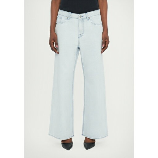 タイガー オブ スウェーデン レディース デニムパンツ ボトムス LOORNA - Relaxed fit jeans - pale jeans blue タイガー オブ スウェーデン レディース デニムパンツ ボトムス LOORNA - Relaxed fit jeans - pale jeans blue