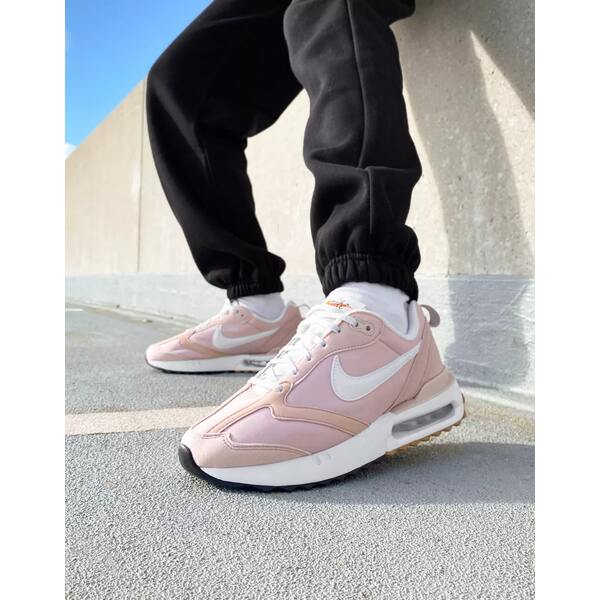 ナイキ レディース スニーカー シューズ Nike Air Max Dawn sneakers in pink oxford Pink