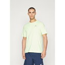 ナイキ メンズ バスケットボール スポーツ SOLAR CHASE - Sports T-shirt - barely volt/black