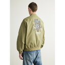 バブアー メンズ ジャケット&ブルゾン アウター ARNFIELD CASUAL JACKET - Bomber Jacket - bleached olive