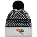 ニューエラ レディース 帽子 アクセサリー New England Patriots New Era Women's 2023 NFL Crucial Catch Cuffed Pom Knit Hat Black/White