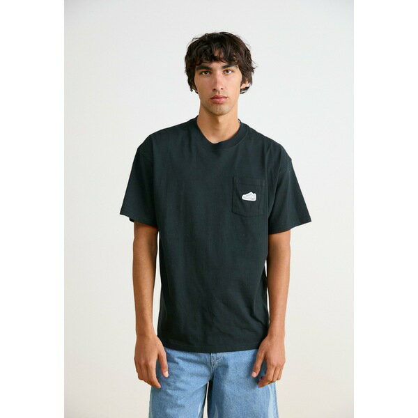 Nike t90 t shirt hotsell