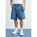 IxC Y fjpc {gX BIGWIG BAGGY - Denim shorts - light indigo