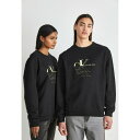 カルバンクライン メンズ パーカー・スウェットシャツ アウター MONOGRAM ECHO CREW NECK UNISEX - Sweatshirt - black