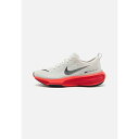 ナイキ メンズ ランニング スポーツ ZOOMX INVINCIBLE RUN 3 - Road running shoes - white, red
