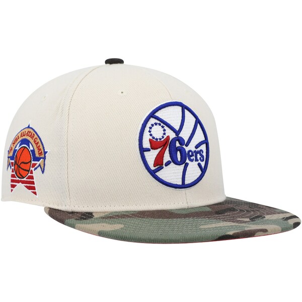 ミッチェル&ネス メンズ 帽子 アクセサリー Philadelphia 76ers Mitchell & Ness Hardwood Classics 1976 NBA AllStar Game Off White Camo Fitted Hat Cream/Camo