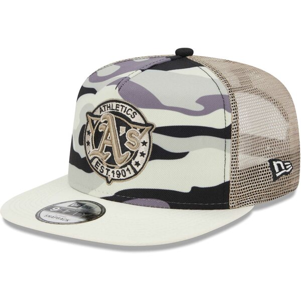 ニューエラ メンズ 帽子 アクセサリー Oakland Athletics New Era Chrome Camo AFrame 9FIFTY Trucker Snapback Hat White