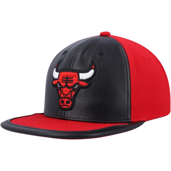 ミッチェル＆ネス ミッチェル&ネス メンズ 帽子 アクセサリー Chicago Bulls Mitchell & Ness Day One Snapback Hat Black/Red