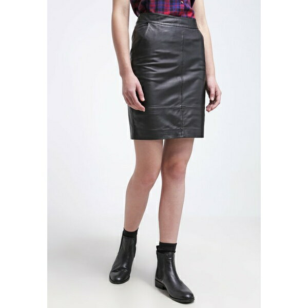 Q^X fB[X XJ[g {gX CHAR - Leather skirt - black