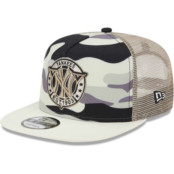 ニューエラ メンズ 帽子 アクセサリー New York Yankees New Era Chrome Camo AFrame 9FIFTY Trucker Snapback Hat White