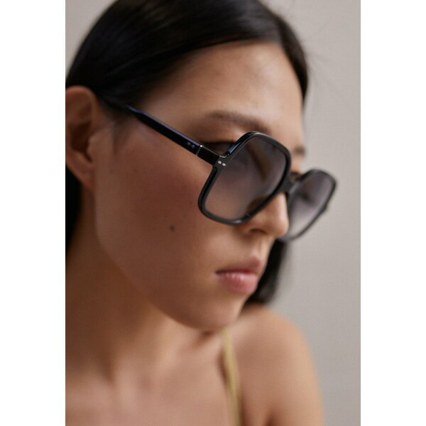 イザベル マラン レディース サングラス&アイウェア アクセサリー IM - Sunglasses - black