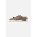 ボス メンズ サンダル シューズ CLINT - Trainers - light brown