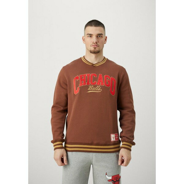 ニューエラ メンズ パーカー・スウェットシャツ アウター NBA CHICAGO BULLS LETTERMAN CLASSIC CREWNECK - Club wear - tiramisu