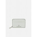 }CPR[X fB[X z ANZT[ JET SET CHARM COIN CARD CASE - Wallet - optic white