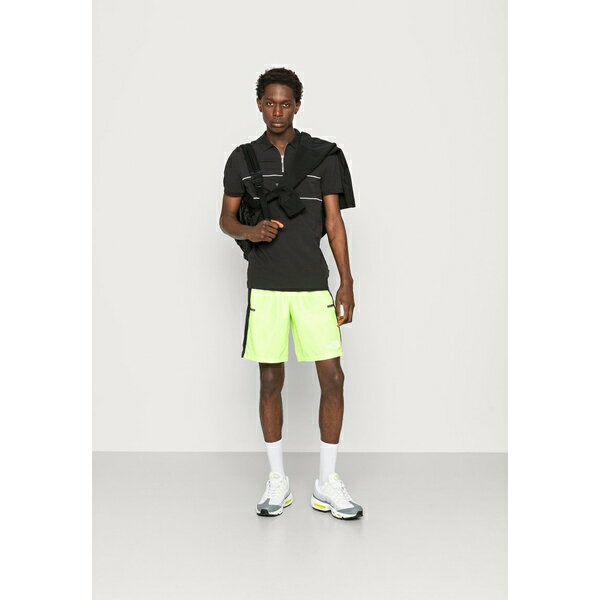 ノースフェイス メンズ カジュアルパンツ ボトムス WOVEN - Shorts - safety green/black