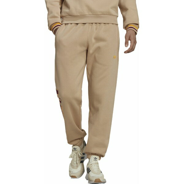 アディダス メンズ カジュアルパンツ ボトムス adidas Originals Men's Varsity Sweat Joggers Magic Beige