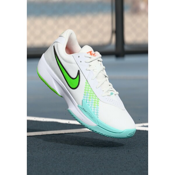 ナイキ メンズ フィットネス スポー