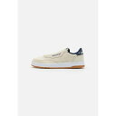 リーボック レディース スニーカー シューズ COURT PEAK UNISEX - Trainers - alabaster/vector navy