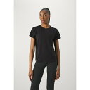 ホカオネオネ レディース フィットネス スポーツ ESSENTIAL TEE - Sports T-shirt - black