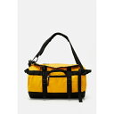 ノースフェイス メンズ バスケットボール スポーツ BASE CAMP DUFFEL UNISEX - Sports bag - summit gold/bla...