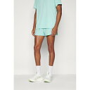 アシックス メンズ バスケットボール スポーツ CORE SPLIT SHORT - Sports shorts - green