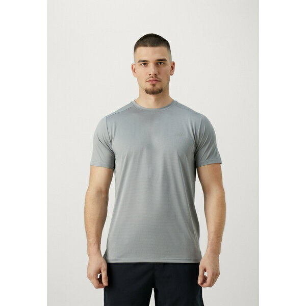 ニューバランス メンズ バスケットボール スポーツ RUN - Basic T-shirt - slate grey
