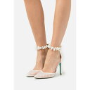 ブルーバイベトシージョンソン レディース サンダル シューズ JACE - Classic heels - ivory(4)