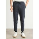 ボス メンズ サンダル シューズ PANTS ZONE - Tracksuit bottoms - dark blue