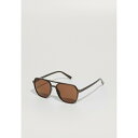 ピア ワン レディース サングラス&アイウェア アクセサリー UNISEX - Sunglasses - dark brown
