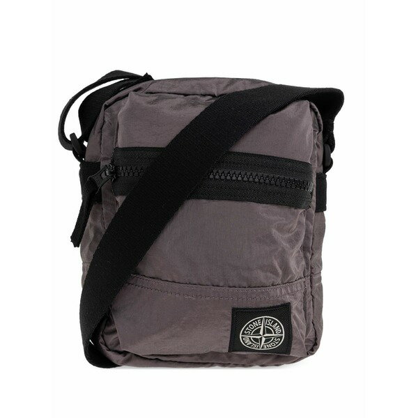 ■ブランド Stone Island (ストーンアイランド)■商品名 Zip cross body bag■こちらの商品は米国・ヨーロッパからお取り寄せ商品となりますので、 お届けまで10日〜2週間前後お時間頂いております。 ■各ブランド・商品・デザインによって大きな差異がある場合がございます。 ■あくまで平均的なサイズ表ですので、「参考」としてご利用ください。 ■店内全品【送料無料】です！（※沖縄・離島は別途送料3,300円がかかります）