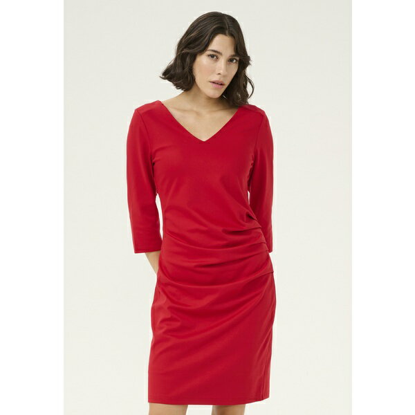 カフェ レディース ワンピース トップス INDIA V-NECK - Shift dress - haute red