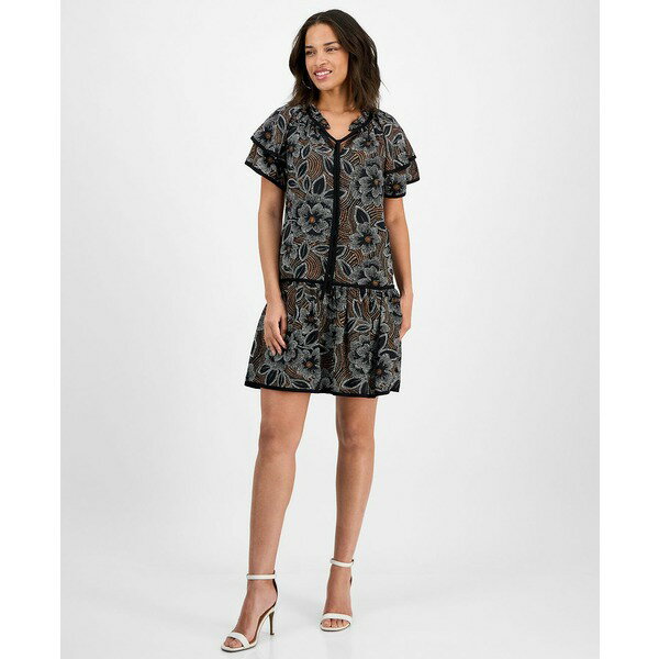 サンドラ ダーレン レディース ワンピース トップス Petite Printed Flutter-Sleeve Tiered Dress Blac..