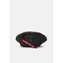 アルファインダストリーズ メンズ ボディバッグ・ウエストポーチ バッグ CREW WAIST BAG UNISEX - Bum bag - black(4)