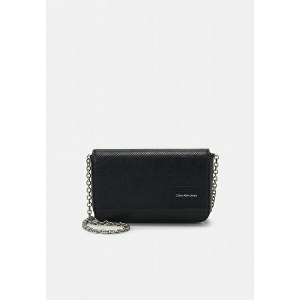 カルバンクライン カルバンクライン レディース 財布 アクセサリー SCULPTED WALLET SNAKE - Wallet - black