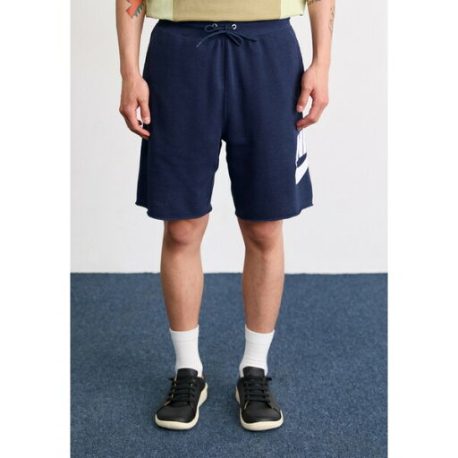 ナイキ メンズ カジュアルパンツ ボトムス CLUB ALUMNI - Tracksuit bottoms - obsidian/white ナイキ メンズ カジュアルパンツ ボトムス CLUB ALUMNI - Tracksuit bottoms - obsidian/white