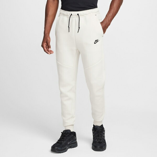 ナイキ メンズ カジュアルパンツ ボトムス Nike Tech Fleece Joggers Tan/Black