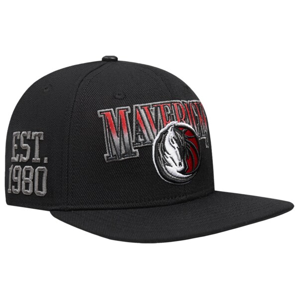 プロスタンダード メンズ 帽子 アクセサリー Pro Standard Mavericks Bred Pro Six Snapback Cap Black/Red