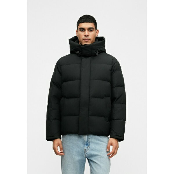 ■トップスサイズ 単位(cm) USサイズ｜胸囲(cm) XS(32-34in)｜84 S(34-36in)｜88 M(36-38in)｜94 L(38-40in)｜100 XL(42-44in)｜106 ■ブランド Tommy Jeans (トミーヒルフィガー)■商品名 HOODED PUFFER - Winter jacket - black■素材 ■モデル着用サイズ ■こちらの商品は米国・ヨーロッパからお取り寄せ商品となりますので、 お届けまで10〜14日前後お時間頂いております。 ■各ブランド・商品・デザインによって大きな差異がある場合がございます。 ■あくまで平均的なサイズ表ですので、「参考」としてご利用ください。 ■店内全品【送料無料】です！（※沖縄・離島は別途送料3,240円がかかります）