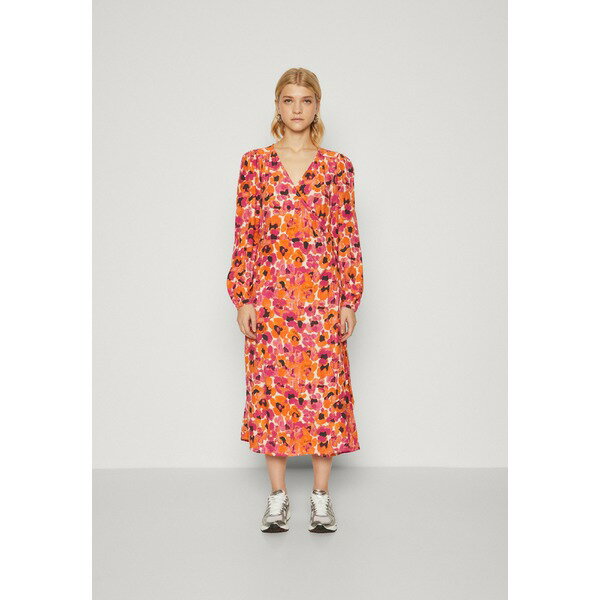 ファビエンヌ シャポット レディース ワンピース トップス NIA DRESS - Maxi dress - pink candy/mandarin