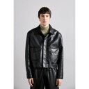 ナヌーシュカ メンズ ジャケット&ブルゾン アウター RUBEN JACKETS - Faux leather jacket - black