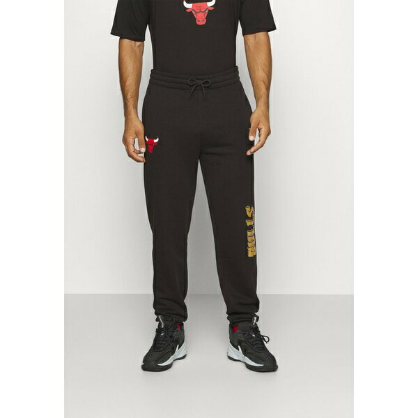 ニューエラ メンズ カジュアルパンツ ボトムス NBA CHICAGO BULLS TEAM SCRIPT - Tracksuit bottoms - black/mountain gold